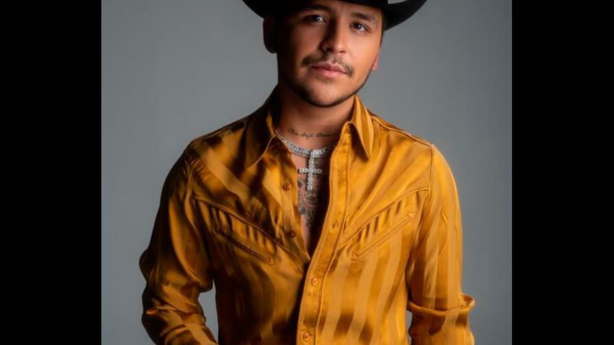 Christian Nodal: Estoy enamorado, pero no me salen las canciones de amor