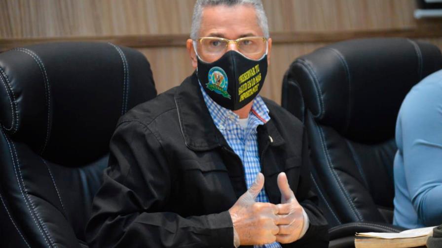 Alcalde Manuel Jiménez renuncia a yipeta de lujo y privilegios Alcalde Manuel Jiménez renuncia a yipeta de lujo y privilegios