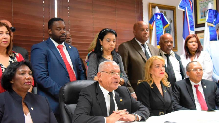 Colegio de Notarios denuncia Suprema Corte trata de “suplantarlos” por una firma electrónica