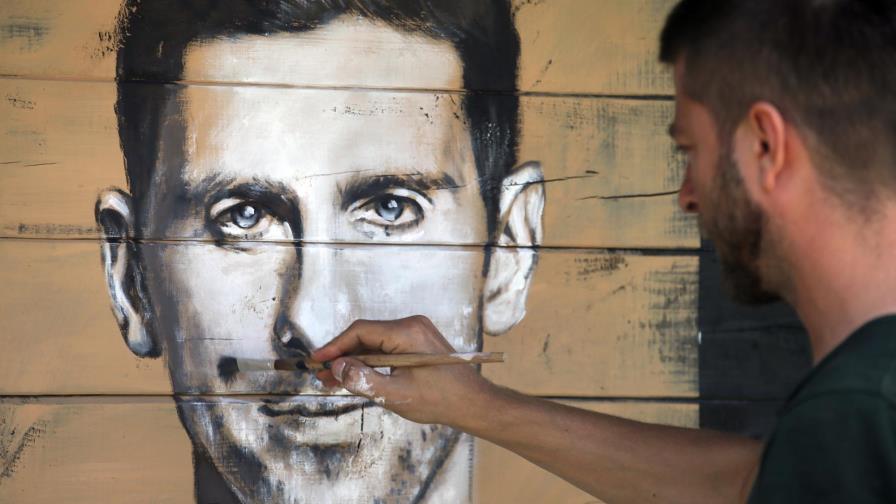 Djokovic hace donativo a ciudad serbia golpeada por el COVID-19 