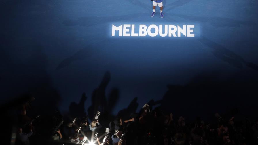 Llegadas al Abierto de Australia se ven afectadas por COVID Llegadas al Abierto de Australia se ven afectadas por COVID