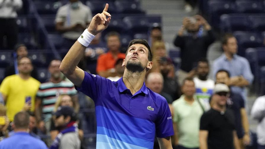 Vídeo | Djokovic avanza a semis y se acerca a la historia Vídeo | Djokovic avanza a semis y se acerca a la historia