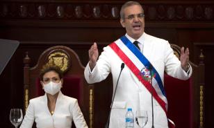 Dominicanos de Filadelfia comentan sobre la toma de posesión y los desafíos del nuevo presidente Luis Abinader