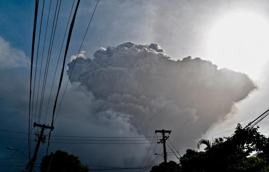 Onamet: “Gases del volcán La Soufriere tendrán un efecto mínimo o nulo en la salud”