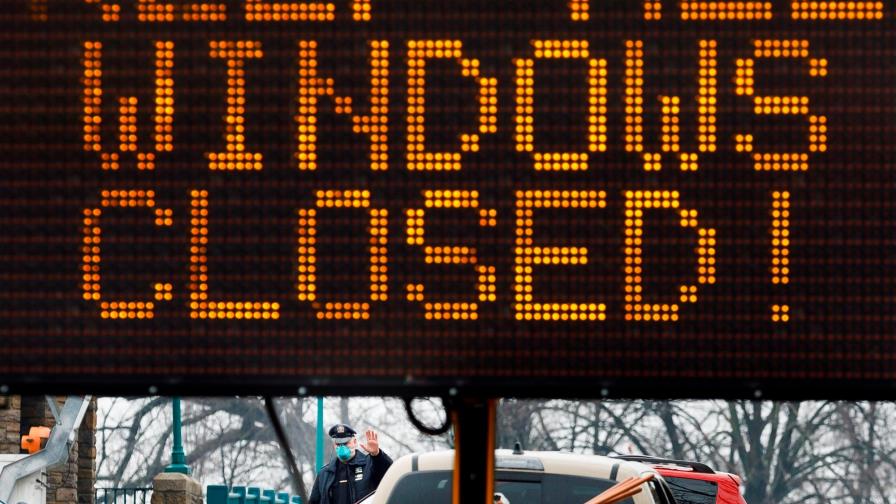 La ciudad de Nueva York también ordena el cierre de bares y restaurantes