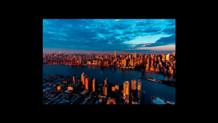 Nueva York inaugura un festival de arte mientras mejoran cifras de COVID-19
