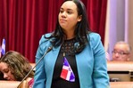 Concejal dominicana crea propuesta para acabar con la falta de parqueos en el Alto Manhattan