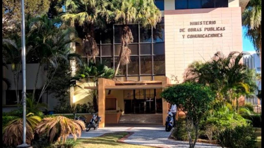 A una semana de la renuncia de Gonzalo, Ejecutivo no designa ministro en Obras Públicas 