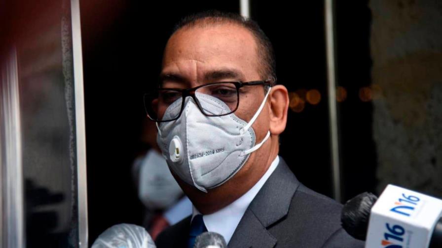 Ministro de Obras Públicas informa tiene COVID-19 