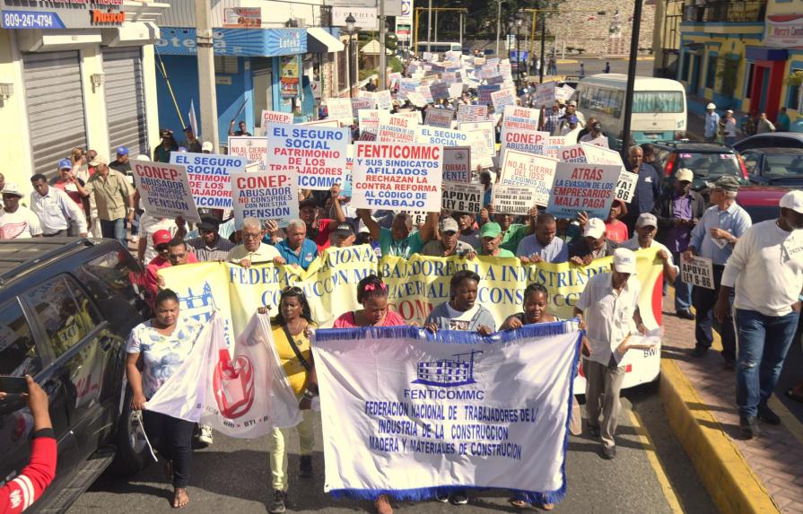 Santiagueros marchan a favor seguridad trabajadores dominicanos 