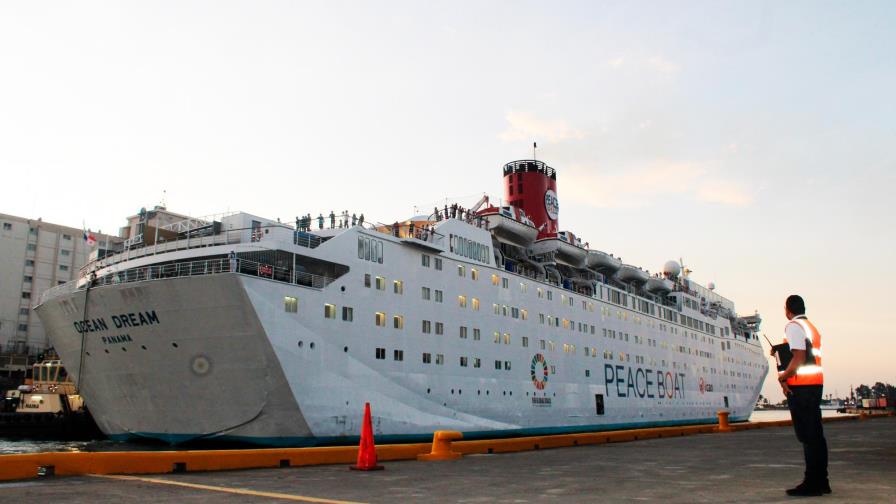 Temporada de cruceros se inicia con más de mil turistas que visitan Santo Domingo