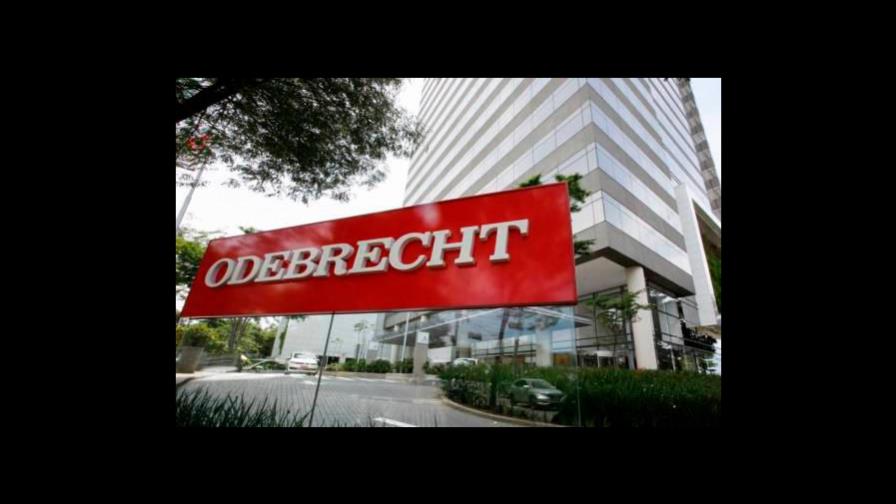 Así fueron los inicios del caso Odebrecht en República Dominicana
Así fueron los inicios del caso Odebrecht en Rep. Dominicana Así fueron los inicios del caso Odebrecht en República Dominicana
Así fueron los inicios del caso Odebrecht en Rep. Dominicana