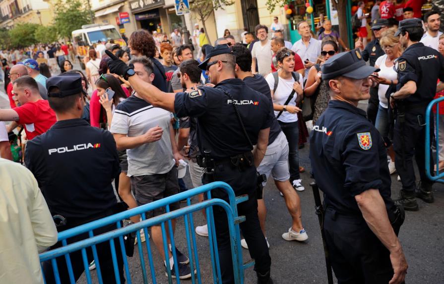 Policía española detiene a cuatro británicos previo a la final