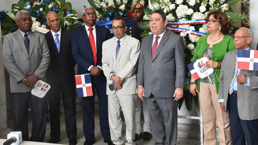 Bienes Nacionales trabaja para titular viviendas y solares