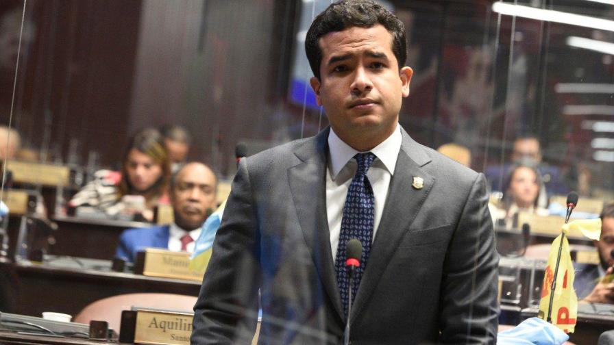 Diputado Omar Fernández cree crisis de Haití es asunto de seguridad nacional
Entiende que RD puede acudir a organismos internacionales para “visibilizar” el tema