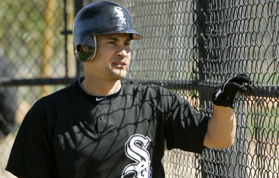 Bat boy demanda a Omar Vizquel por acoso sexual