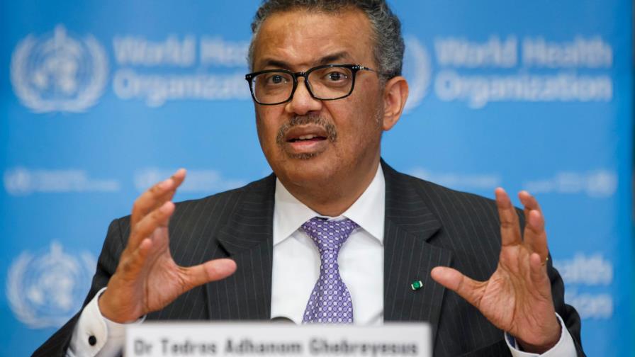 Director general de la OMS responde a críticas de Trump