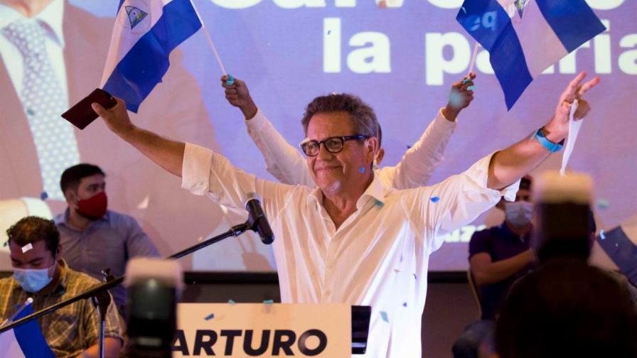 Policía allana vivienda de precandidato presidencial opositor de Nicaragua