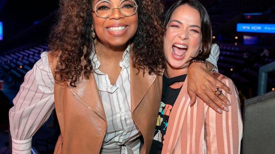Oprah nombra a la puertorriqueña Adamari López como su embajadora latina