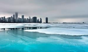 Menor autista de 5 años desaparece en Navidad; lo encuentran congelado en lago de Michigan