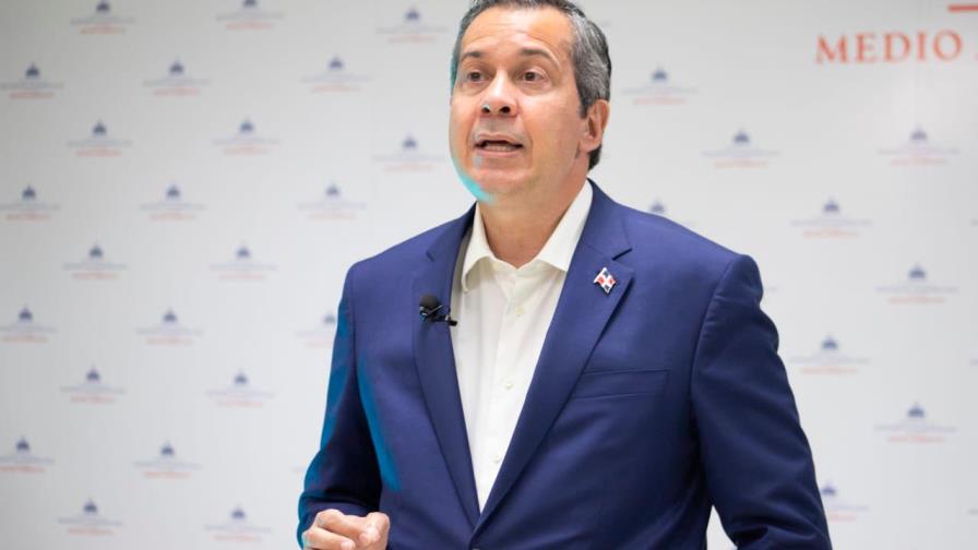 Entregan al Poder Ejecutivo reglamento para aplicar Ley de Residuos Sólidos