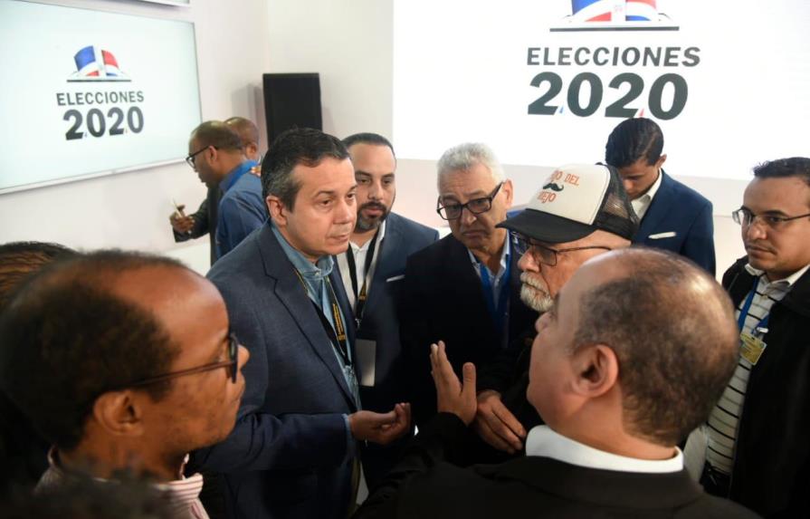 Jorge Mera califica la suspensión de las elecciones como un golpe a la democracia