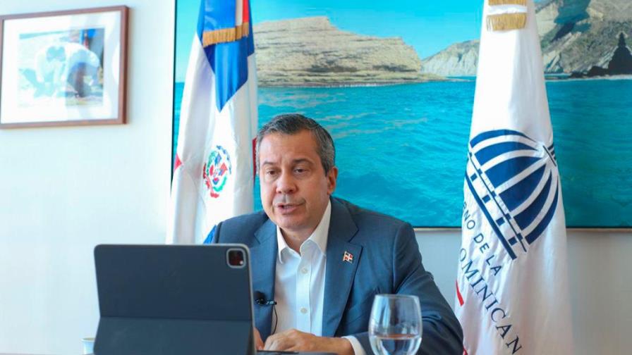 Ministro Medio Ambiente llama al empresariado a contribuir con el desarrollo sostenible del país