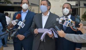 Los 97 funcionarios que son candidatos y que no han tomado licencia de sus funciones, según el PRM