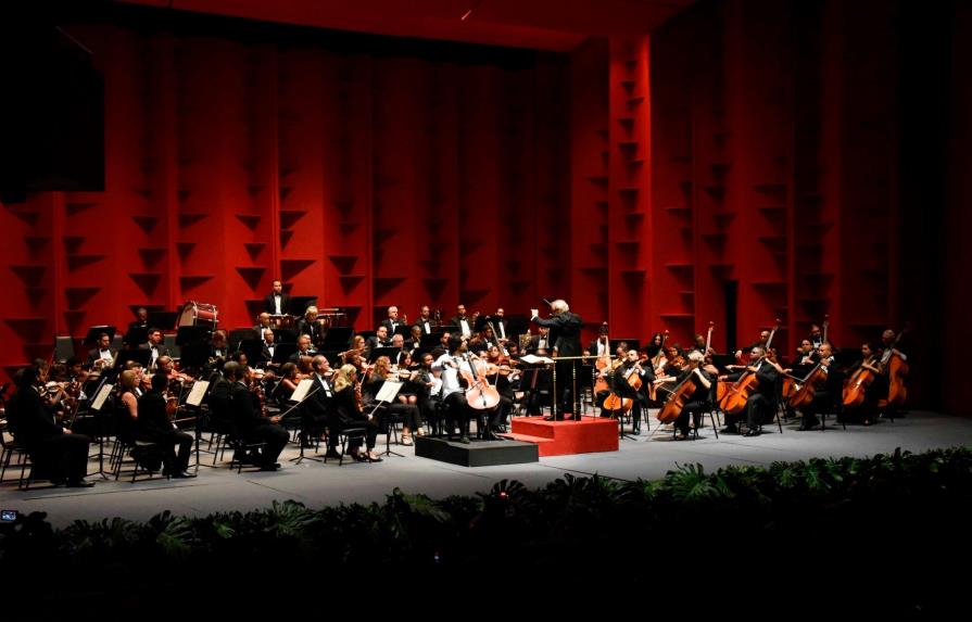 Orquesta Sinfónica Nacional, a casa llena en el Teatro Nacional Eduardo Brito