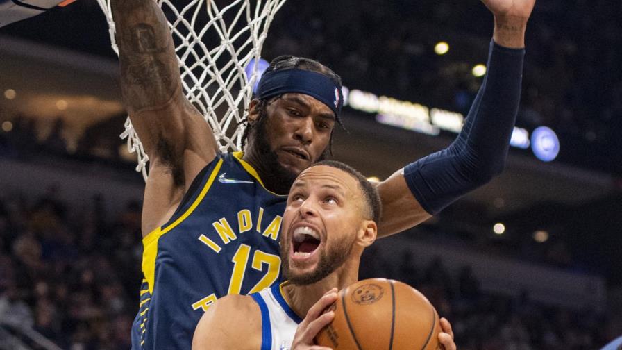 Curry no consigue récord, pero Warriors superan a Pacers