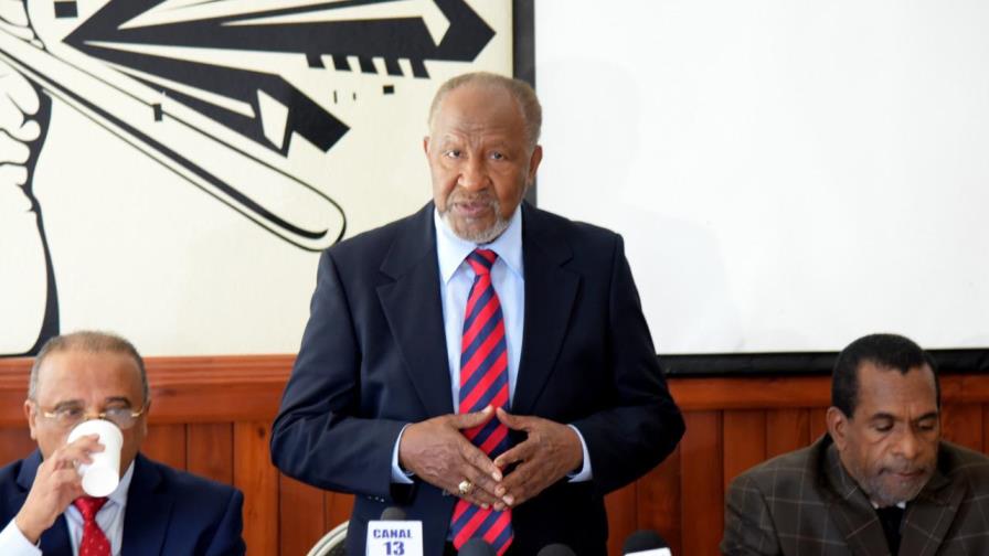 Osiris Guzmán se define como el “auténtico presidente” de Fedofútbol Osiris Guzmán se define como el “auténtico presidente” de Fedofútbol