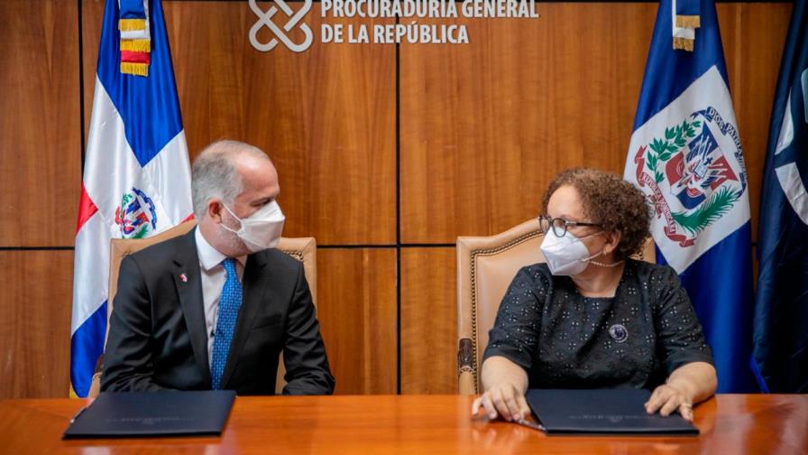 La Procuraduría General y la Superintendencia de Bancos reforzarán persecución de delitos financieros La Procuraduría General y la Superintendencia de Bancos reforzarán persecución de delitos financieros