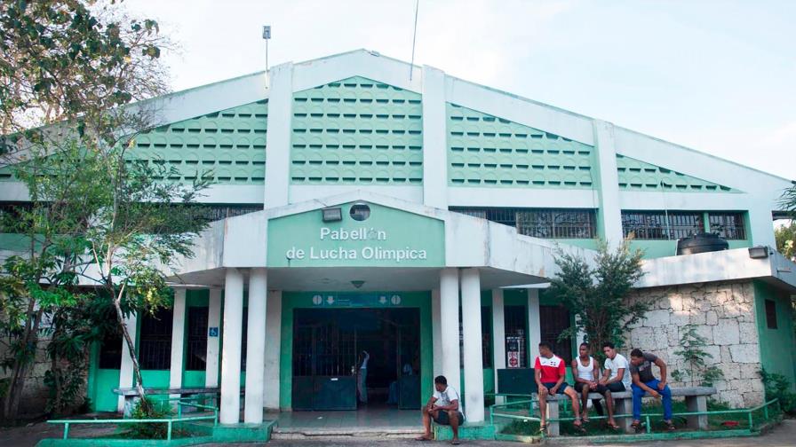 Notifican a Lucha y Acosta dice no hay problemas