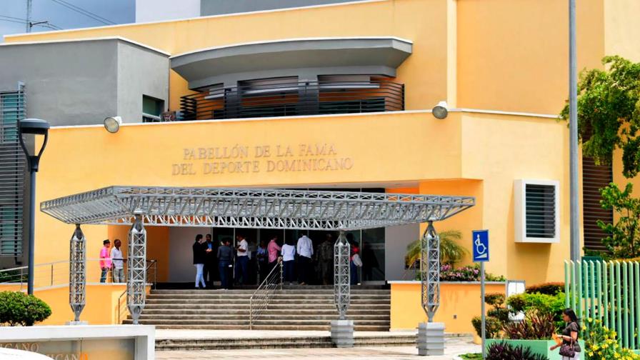 Exatleta cuestiona fallas del Pabellón de la Fama Exatleta cuestiona fallas del Pabellón de la Fama