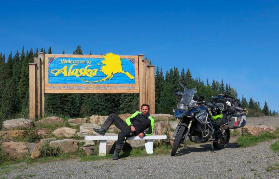 Pablo Rabelo, el colombiano que se propuso dar la vuelta al mundo en moto