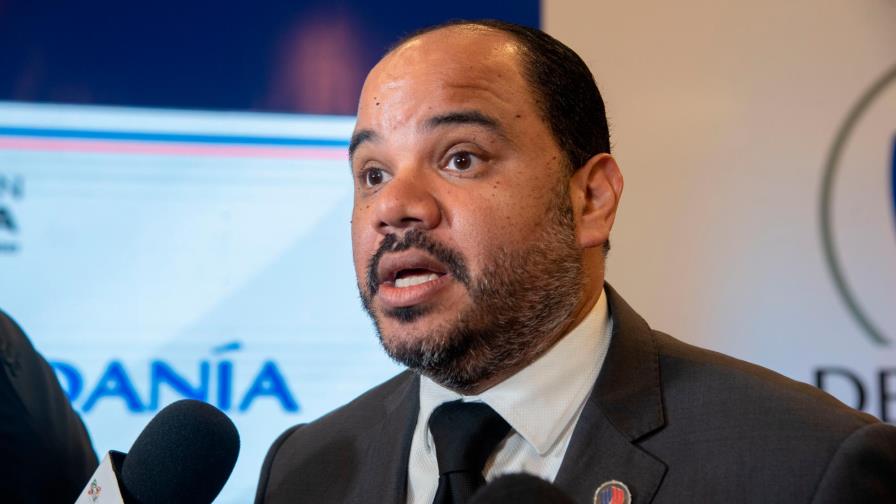 Defensor del Pueblo advierte Policía ni militares pueden pedir tarjeta de vacunación a ciudadanos Defensor del Pueblo advierte Policía ni militares pueden pedir tarjeta de vacunación a ciudadanos