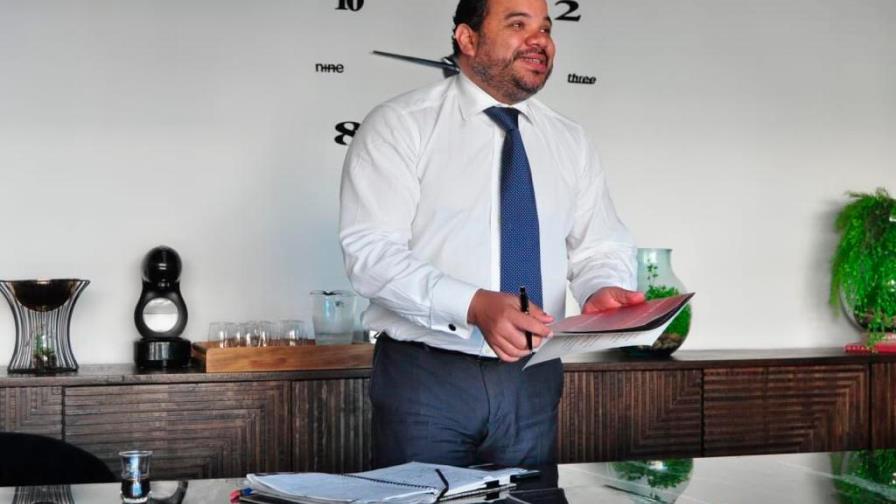Aspirante a Defensor del Pueblo propone educación presencial 