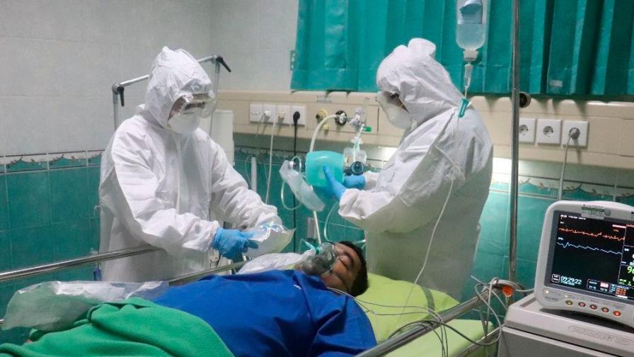 Más de una cuarto de los enfermos de COVID tiene síntomas seis meses después