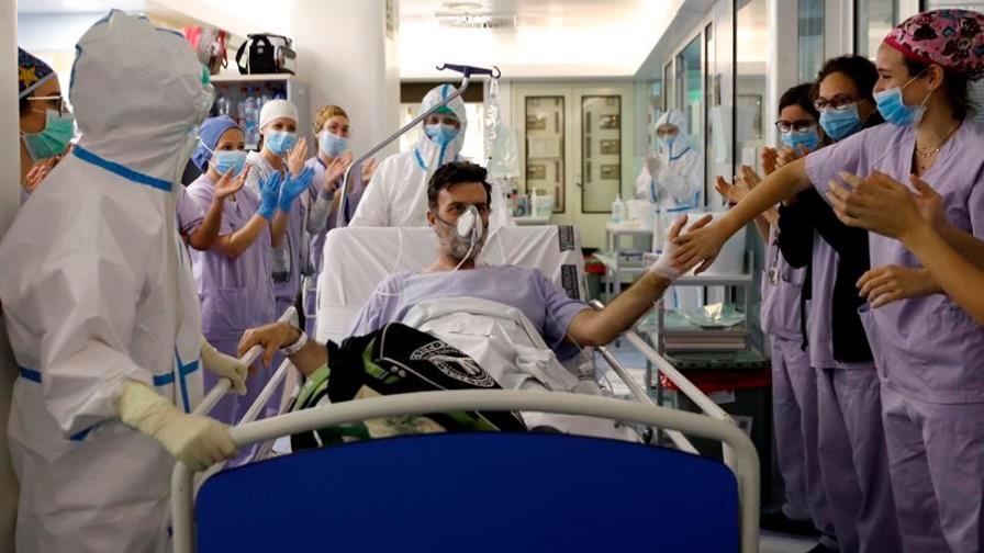 España registra un nuevo repunte de contagios y fallecidos por coronavirus