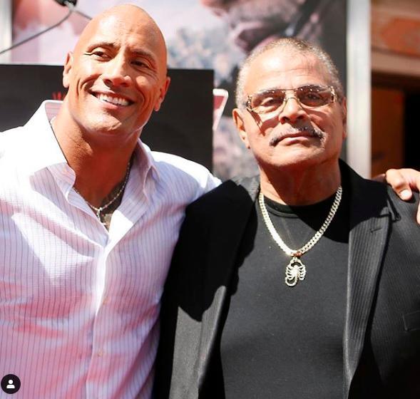 Muere el luchador Rocky Johnson, padre de ‘la Roca’