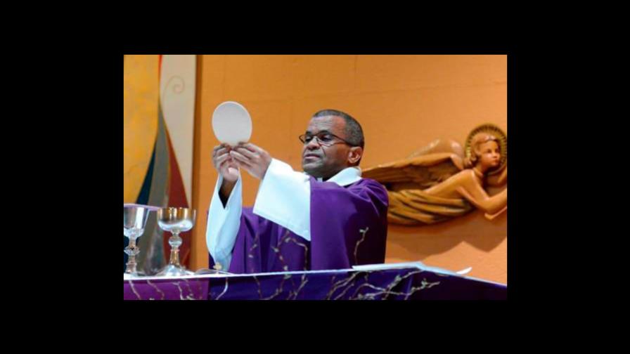 Padre Fajardo niega acusaciones de agresión sexual mientras es investigado por fiscales de Manhattan y El Bronx