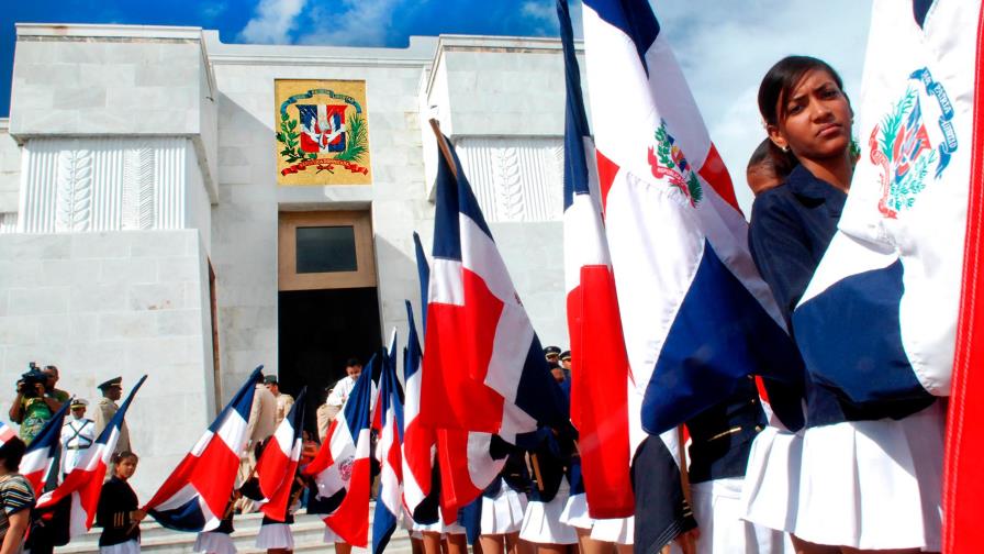 La historia anónima de los transformadores del poder 