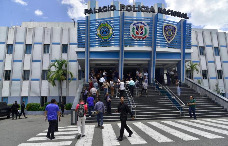 Suspenden mayor de la Policía por matar a un perro en San Pedro de Macorís 