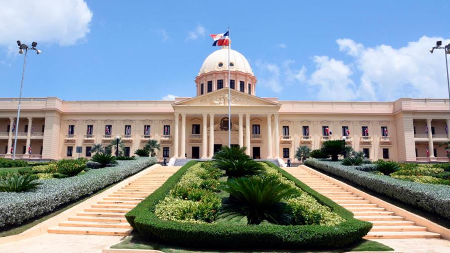 Presidente pone en vigencia reglamento de oficinas y funcionarios consulares honorarios 