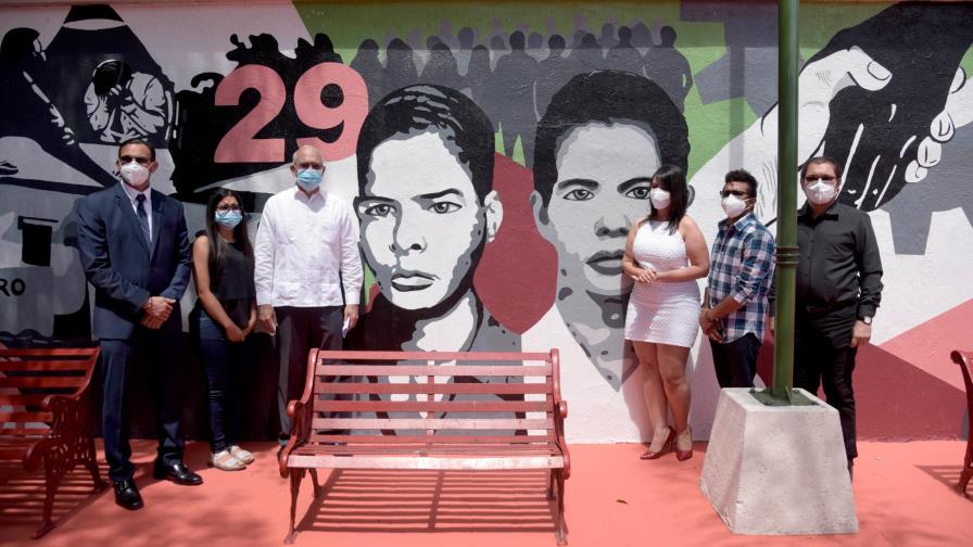 Alcaldía rinde homenaje a “Los Panfleteros” de Santiago