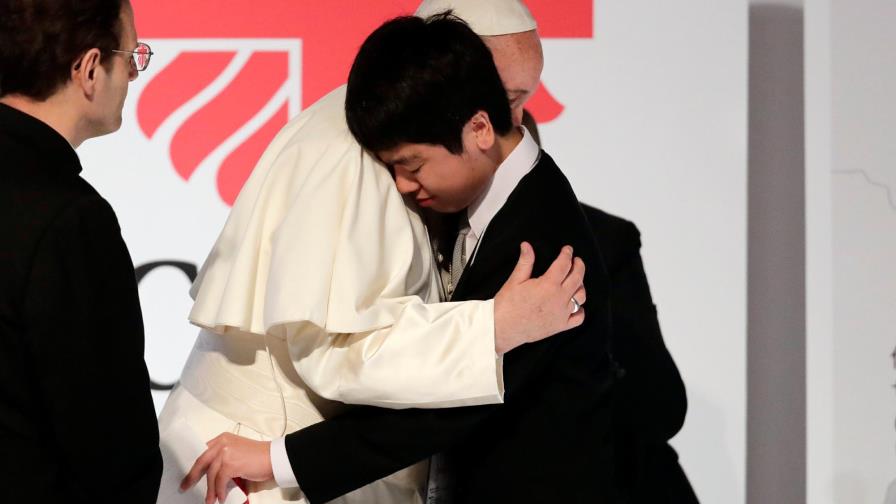 El papa termina un viaje a Japón marcado por su condena a las armas nucleares El papa termina un viaje a Japón marcado por su condena a las armas nucleares