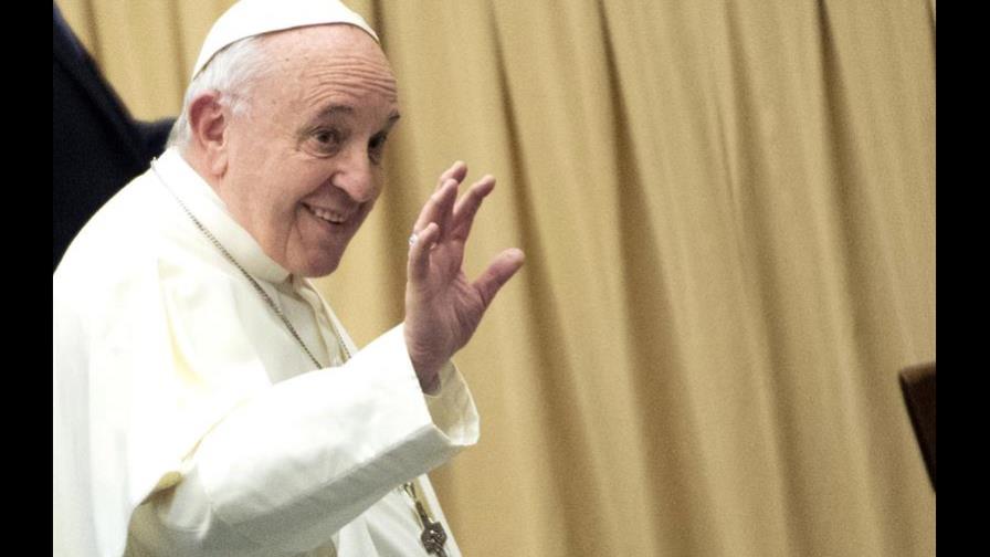 El papa critica la “prepotencia del dinero” El papa critica la “prepotencia del dinero”