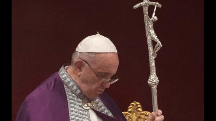 El papa compara con Hitler a políticos que atacan a gais, judíos o gitanos El papa compara con Hitler a políticos que atacan a gais, judíos o gitanos