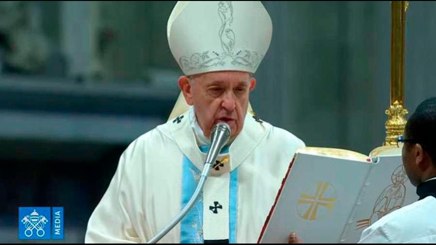 La difícil convivencia de los dos papas