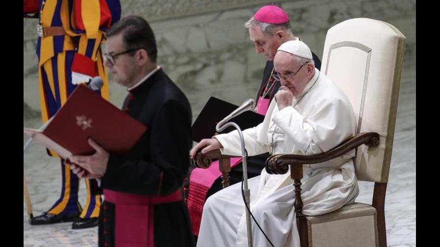 Víctimas de abuso acuden a encuentro en Vaticano para exigir tolerancia cero Víctimas de abuso acuden a encuentro en Vaticano para exigir tolerancia cero